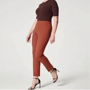 SPANX On-The-Go Ankle Slim Straight Pants Size Medium